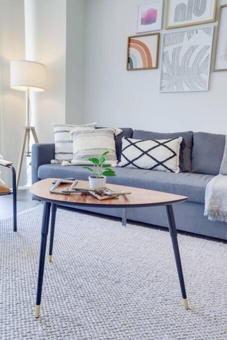 Bright Apartment Walk To Ballston Metro Arlington Esterno foto
