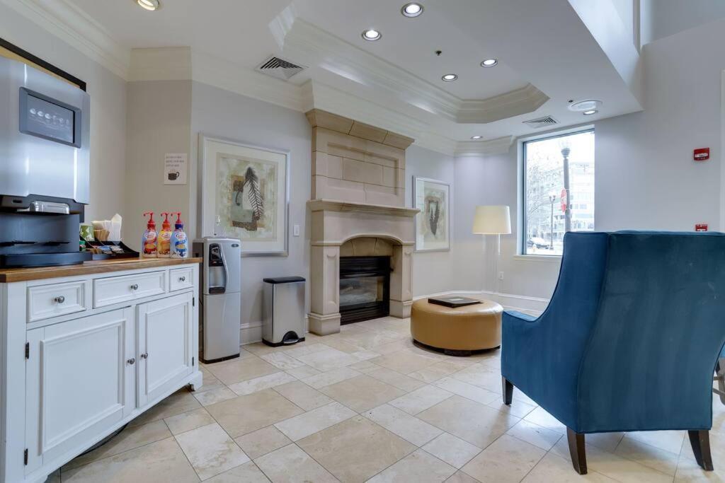 Bright Apartment Walk To Ballston Metro Arlington Esterno foto