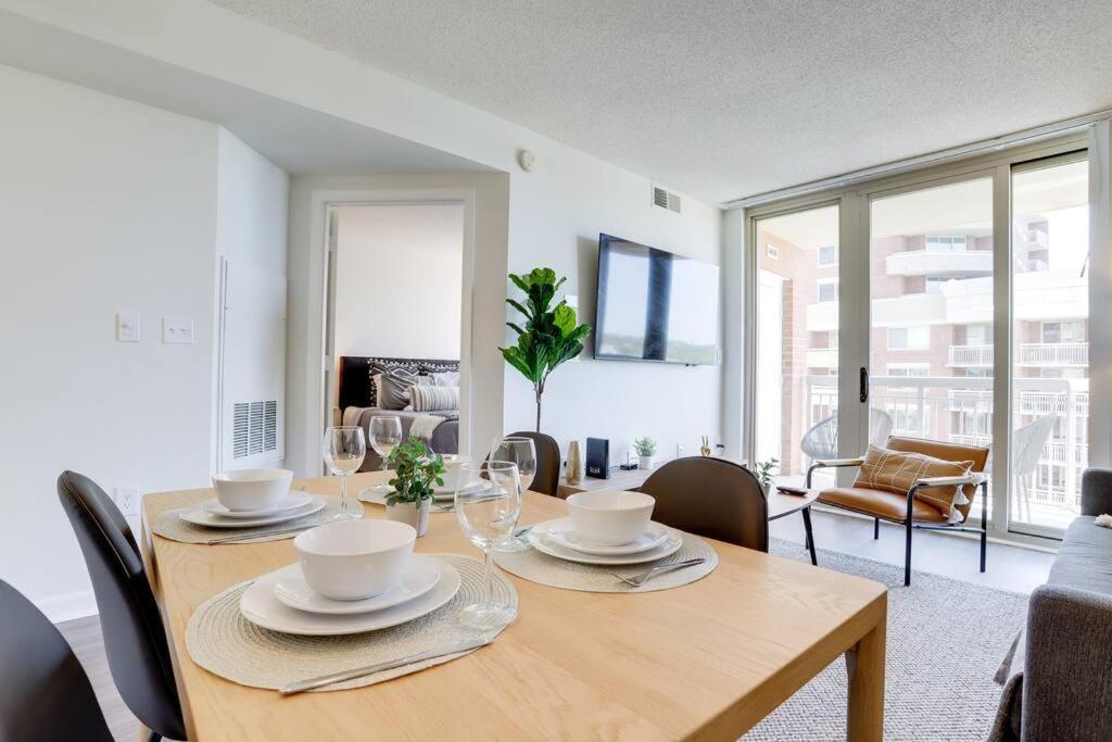 Bright Apartment Walk To Ballston Metro Arlington Esterno foto